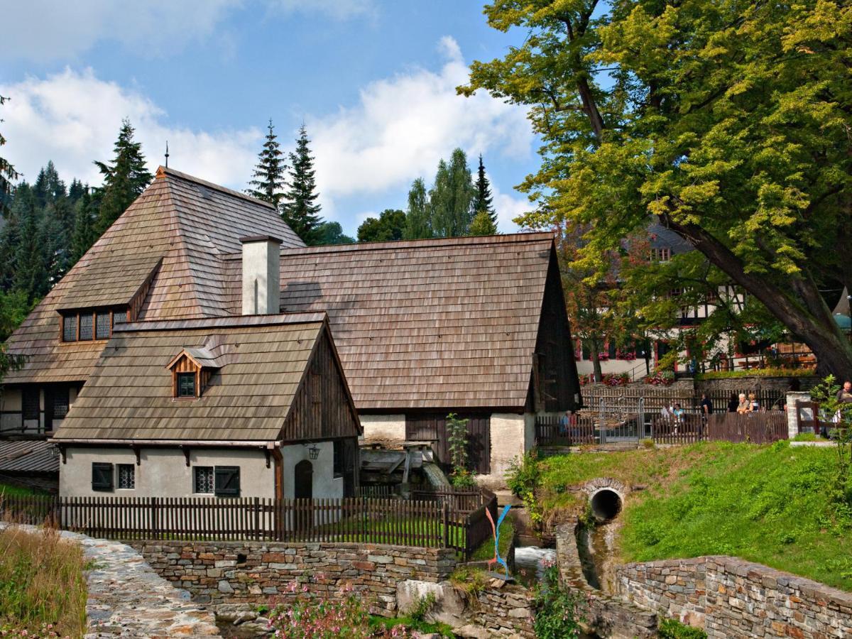 Landhotel Zum Hammer 태넨버그 외부 사진